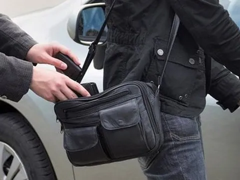 Truy tìm người đàn ông liên quan đến vụ trộm cắp tài sản