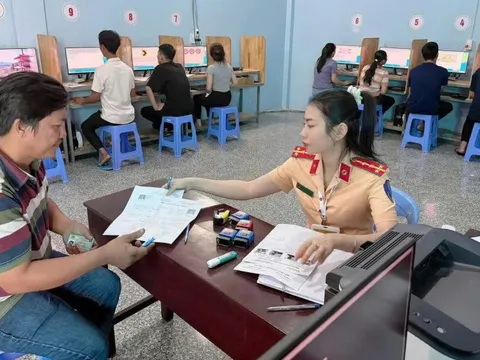 Chỉ cấp giấy phép lái xe điện tử, giảm thời gian cấp đổi