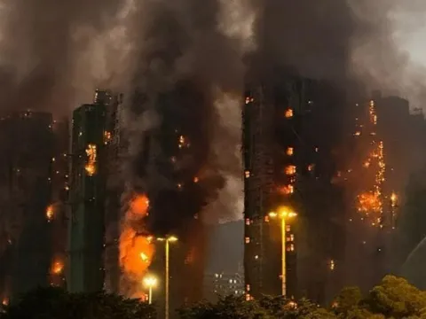 Vụ cháy chung cư ở Hong Kong (Trung Quốc): Kết thúc tìm kiếm, để tang 3 ngày cho các nạn nhân