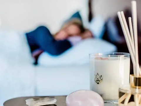 Nghề "hot" độc lạ nhất hành tinh: Ru ngủ cũng "hái ra tiền"