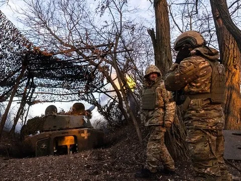 Ukraine thông qua ngân sách năm mới: Ưu tiên quốc phòng trong khi chờ đợi bước tiến từ đàm phán