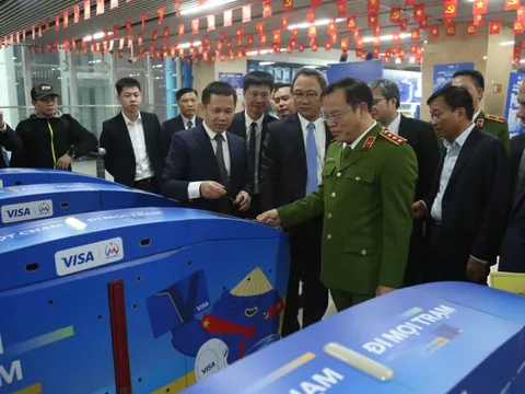 Tuyến Cát Linh-Hà Đông vận hành hệ thống soát vé tự động