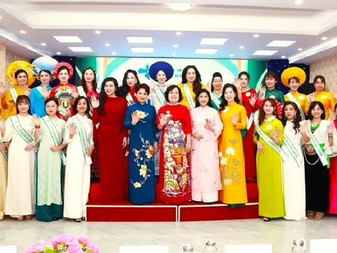 Sắc đẹp, trí tuệ và khát vọng gìn giữ làng nghề truyền thống