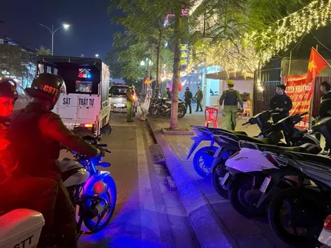 Nam thanh niên đâm CSGT tại chốt kiểm tra nồng độ cồn rồi bỏ chạy