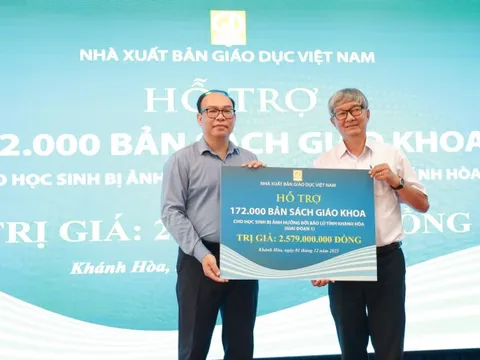 NXB Giáo dục Việt Nam hỗ trợ khẩn cấp 172.000 sách giáo khoa cho học sinh vùng lũ Khánh Hòa