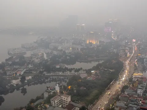 Hà Nội - Khi chân trời bỏ nhà đi bụi