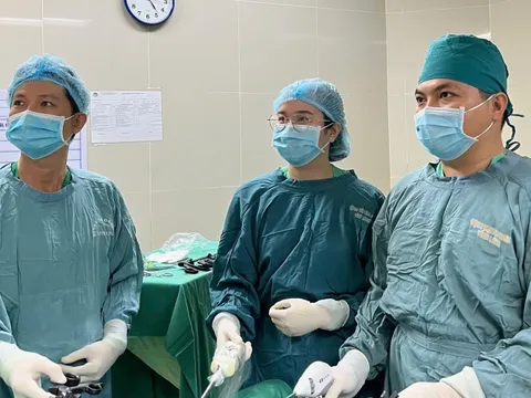 Vĩnh Long nội soi cắt u GIST dạ dày hiếm gặp, bảo tồn tối đa chức năng