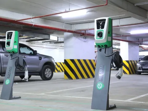 Bổ sung quy định riêng về giá điện cho xe sạc điện