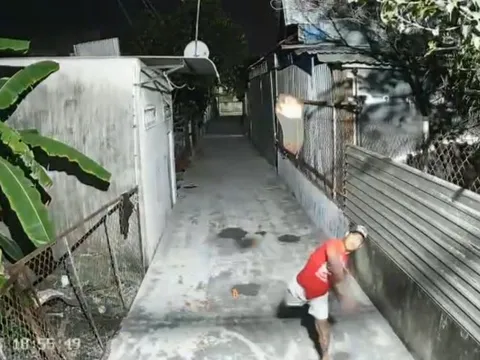 Bắt 2 đối tượng hăm dọa, ném gạch vào nhà dân trong đêm