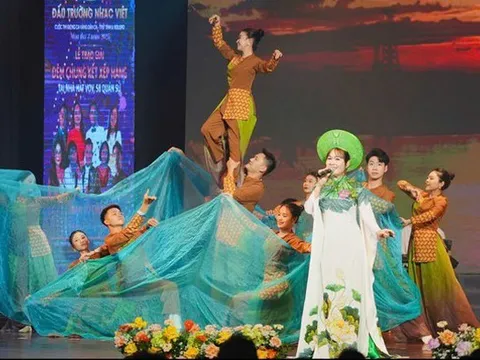 Nữ điều dưỡng chiến thắng Quán quân Đấu Trường Nhạc Việt 2025 ở tuổi ngoài 50