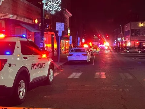 Xả súng tại đại học ở Mỹ khiến 10 người thương vong