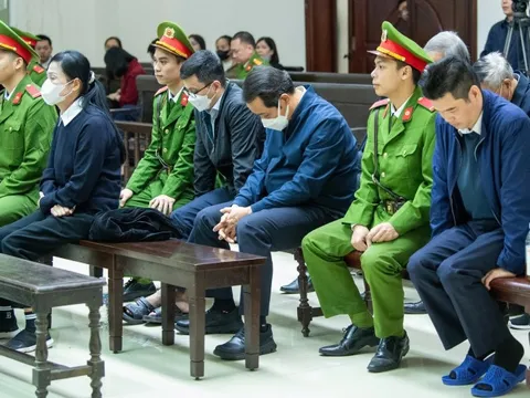 Vụ Phúc Sơn: Cựu Bí thư, cựu Chủ tịch Vĩnh Phúc xin nộp thêm tiền dù đã khắc phục đủ để được giảm án