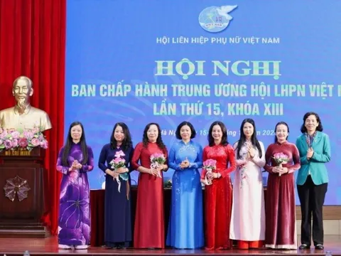 Bầu 5 đồng chí tham gia Ban Chấp hành TƯ Hội LHPN Việt Nam khóa XIII, nhiệm kỳ 2022-2027