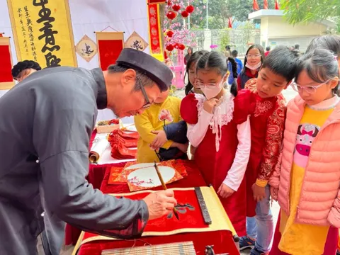 Học sinh Hà Nội được nghỉ Tết Nguyên đán Bính Ngọ 5 ngày