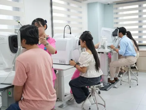 Trải nghiệm mổ cận với công nghệ dẫn đầu, quy trình chuẩn quốc tế