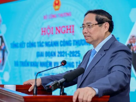 Thủ tướng: Ngành công thương phải phát huy "6 tiên phong"