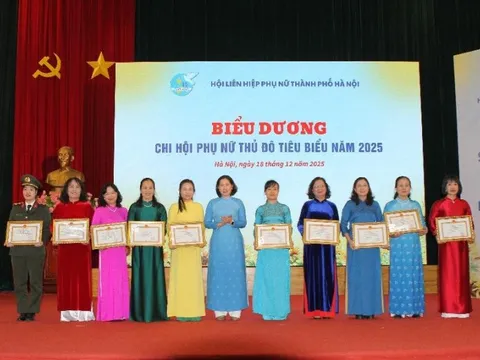 10 Chi hội phụ nữ Thủ đô tiêu biểu năm 2025 vinh dự nhận Bằng khen của UBND thành phố Hà Nội