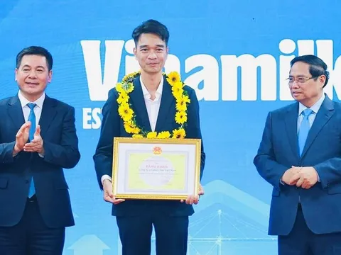 Vinamilk là doanh nghiệp ngành sữa duy nhất nhận Bằng khen xuất khẩu tiêu biểu của Bộ Công Thương