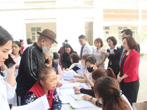 Hà Nội: Gần 400 phụ nữ xã Ngọc Hồi được khám sàng lọc miễn phí ung thư vú, ung thư cổ tử cung