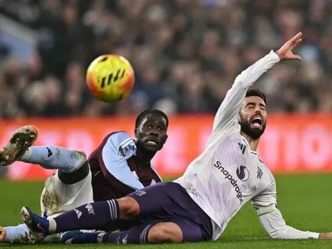 HLV Amorim báo tin xấu về Bruno Fernandes sau thất bại trước Aston Villa