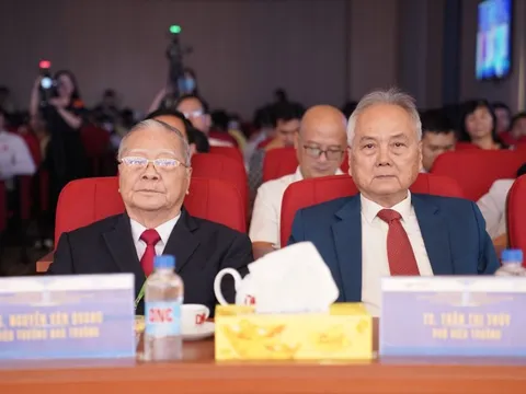 Hội thảo quốc tế bàn giải pháp phát triển kinh tế bền vững trong bối cảnh toàn cầu hóa