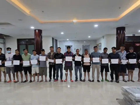 150 cảnh sát vây bắt nhóm đối tượng đánh bạc, mua bán trái phép vũ khí quân dụng