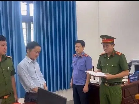 Nguyên công chức xã ở Đồng Nai bị khởi tố, bắt tạm giam vì chiếm đoạt hơn nửa tỷ đồng