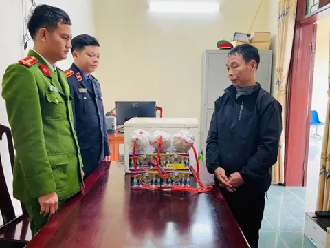 Vụ tàng trữ trái phép pháo nổ: Khởi tố vụ án hình sự, khởi tố bị can