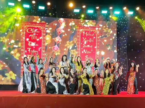 Xã Đoài Phương rộn ràng mừng năm 2026 với chương trình nghệ thuật “Sắc xuân trên quê hương”