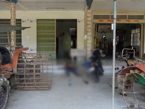 Rủ con trai đi đánh ghen, cha đâm "tình địch" tử vong