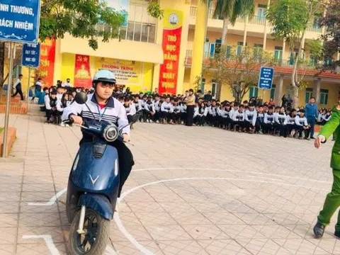 Xã Đại Xuyên: Hướng dẫn kỹ năng lái xe gắn máy an toàn đối với hơn 2.000 học sinh THPT