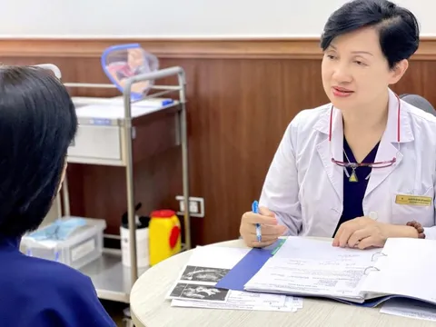 Nữ chuyên gia hơn 4 thập kỷ bảo vệ những thai kỳ nguy cơ cao