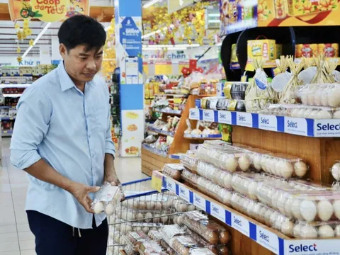 Cận Tết Bính Ngọ 2026, ở Quảng Ngãi có lo thiếu hàng?