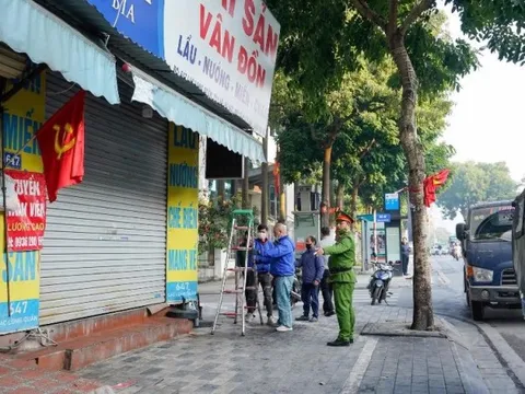 Tây Hồ ra quân cao điểm, tháo gỡ “điểm nghẽn” trật tự đô thị
