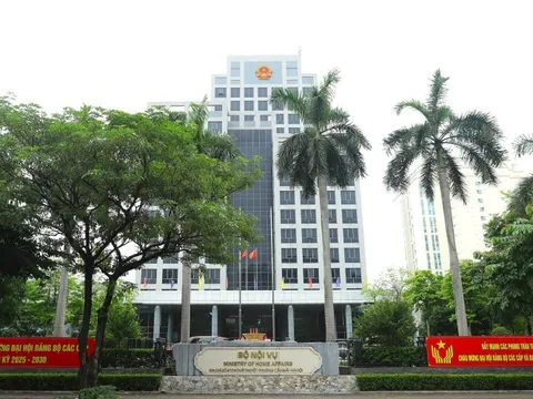 Làm rõ đối tượng không thuộc diện áp dụng Nghị định 154 về tinh giản biên chế