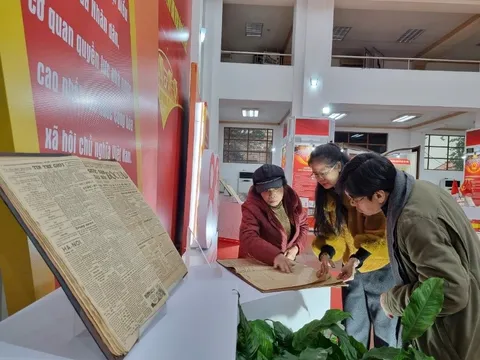 Tổ chức Triển lãm tư liệu chào mừng thành công Đại hội Đại biểu toàn quốc lần thứ XIV của Đảng Cộng sản Việt Nam