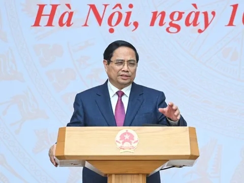 Thủ tướng: Sớm hoàn thiện chương trình hỗ trợ doanh nghiệp Việt Nam ra thế giới