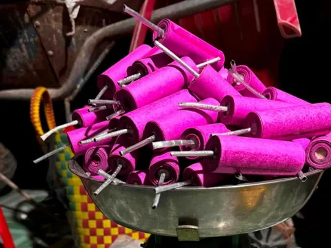 Một tiếng nổ cho vui, cả đời trả giá: Hiểm họa khôn lường từ pháo tự chế