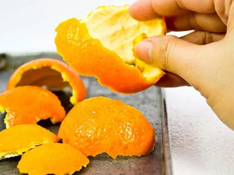 Mẹo hay nhà bếp: 5 thứ tưởng "bỏ đi" đánh bay mùi hôi trong tủ lạnh