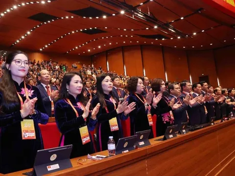 Một số hình ảnh đẹp của đại biểu nữ tại phiên khai mạc Đại hội XIV của Đảng