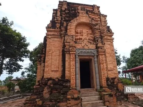 Ngắm tháp cổ Chót Mạt hơn 1.000 năm tuổi