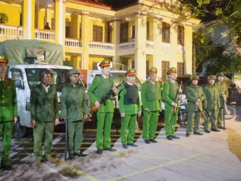 Công an cấp xã tuần tra xuyên đêm, giữ vững an ninh, trật tự phục vụ Đại hội XIV của Đảng