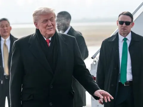 Tổng thống Trump tuyên bố thỏa thuận Greenland sẽ được ký kết, từ bỏ biện pháp vũ lực, thuế quan