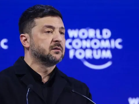 Ông Zelensky chỉ trích sự bất động của châu Âu, tiết lộ đàm phán 3 bên Ukraine - Mỹ - Nga