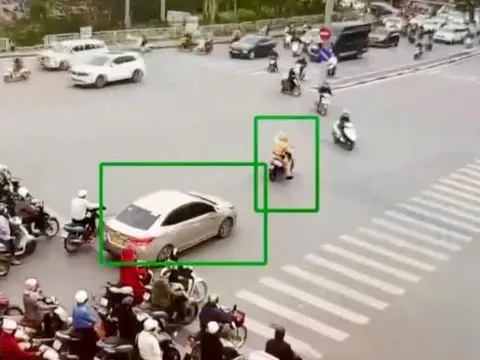 Cảnh sát giao thông Hà Nội kịp thời hỗ trợ sản phụ đến bệnh viện an toàn