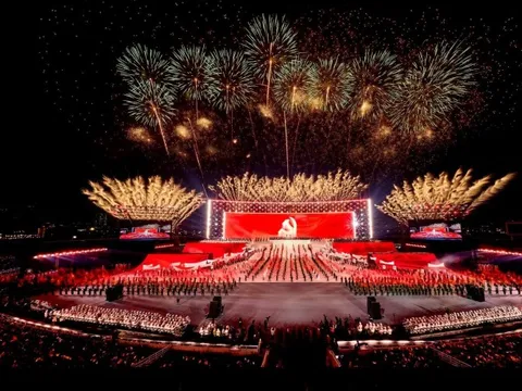 Từ “đảo pháo hoa” 365 ngày, “thành phố pháo hoa” không ngủ đến đại nhạc hội pháo hoa tại Hà Nội và dấu ấn Sun Group