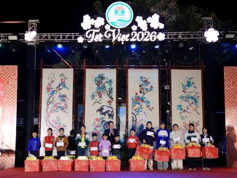 Rộn ràng “Tết Việt” phường Tùng Thiện chào Xuân Bính Ngọ 2026