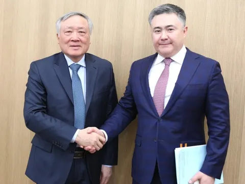 Tăng cường hợp tác ngành tài chính-tiền tệ Việt Nam - Kazakhstan