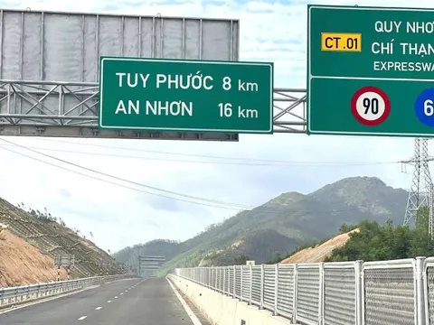 Hai tuyến cao tốc qua miền Trung thông xe 90km trước Tết Nguyên đán