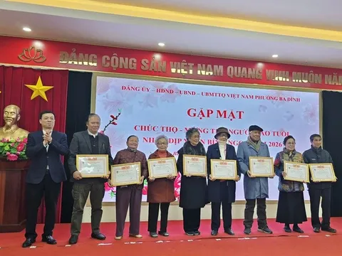 Phường Ba Đình mừng thọ người cao tuổi nhân dịp Xuân Bính Ngọ 2026